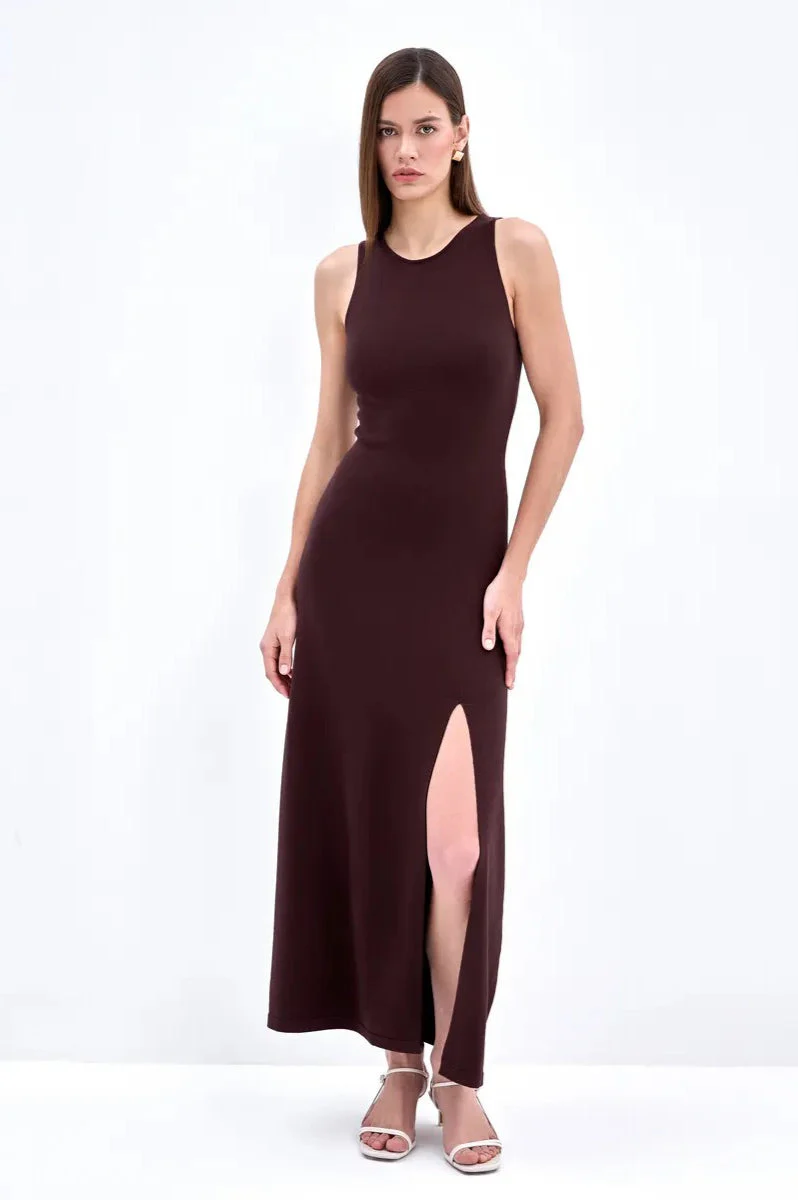 Elegant Knit Sleeveless Sweater Dress - Image 25