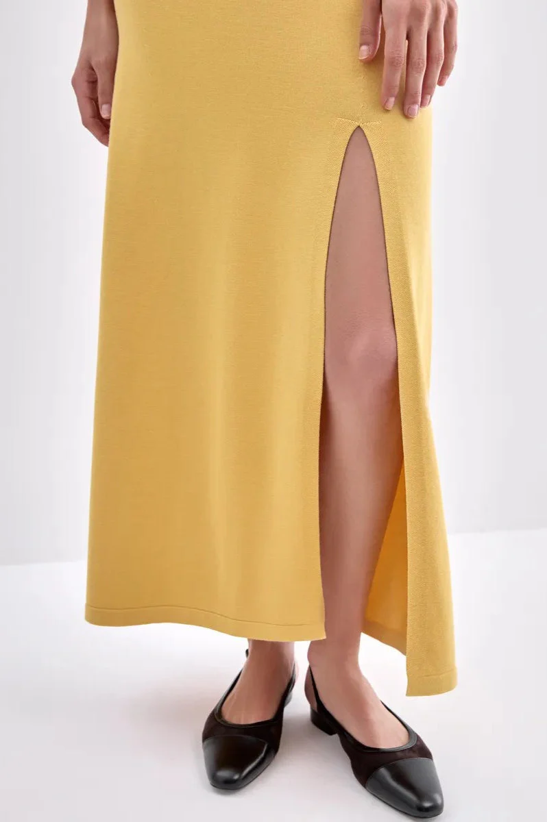 Elegant Knit Sleeveless Sweater Dress - Image 4