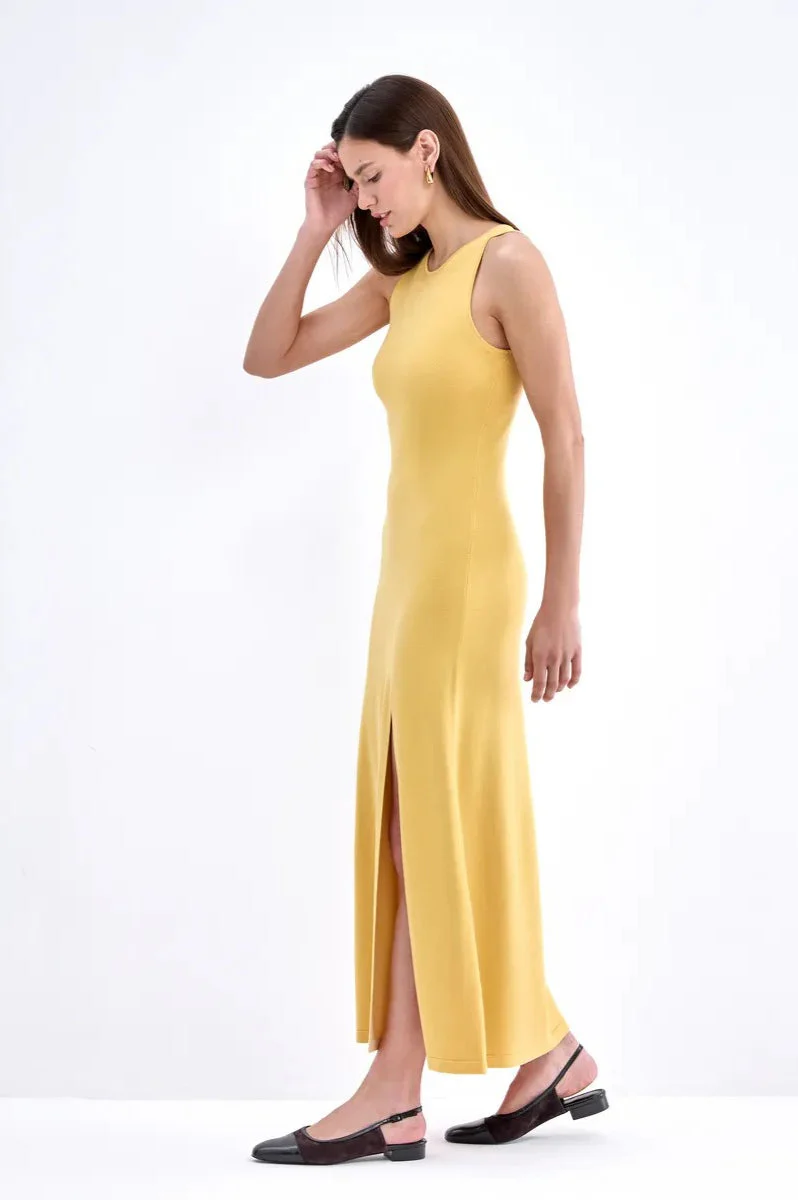 Elegant Knit Sleeveless Sweater Dress - Image 5