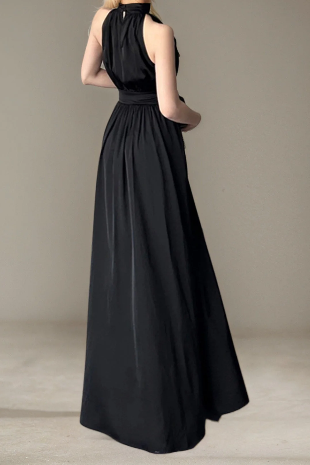 Elegant Sleeveless Evening Maxi Dress - Image 3