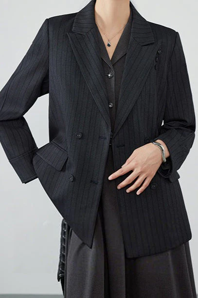 Elegant Striped Notch Blazer - Image 2