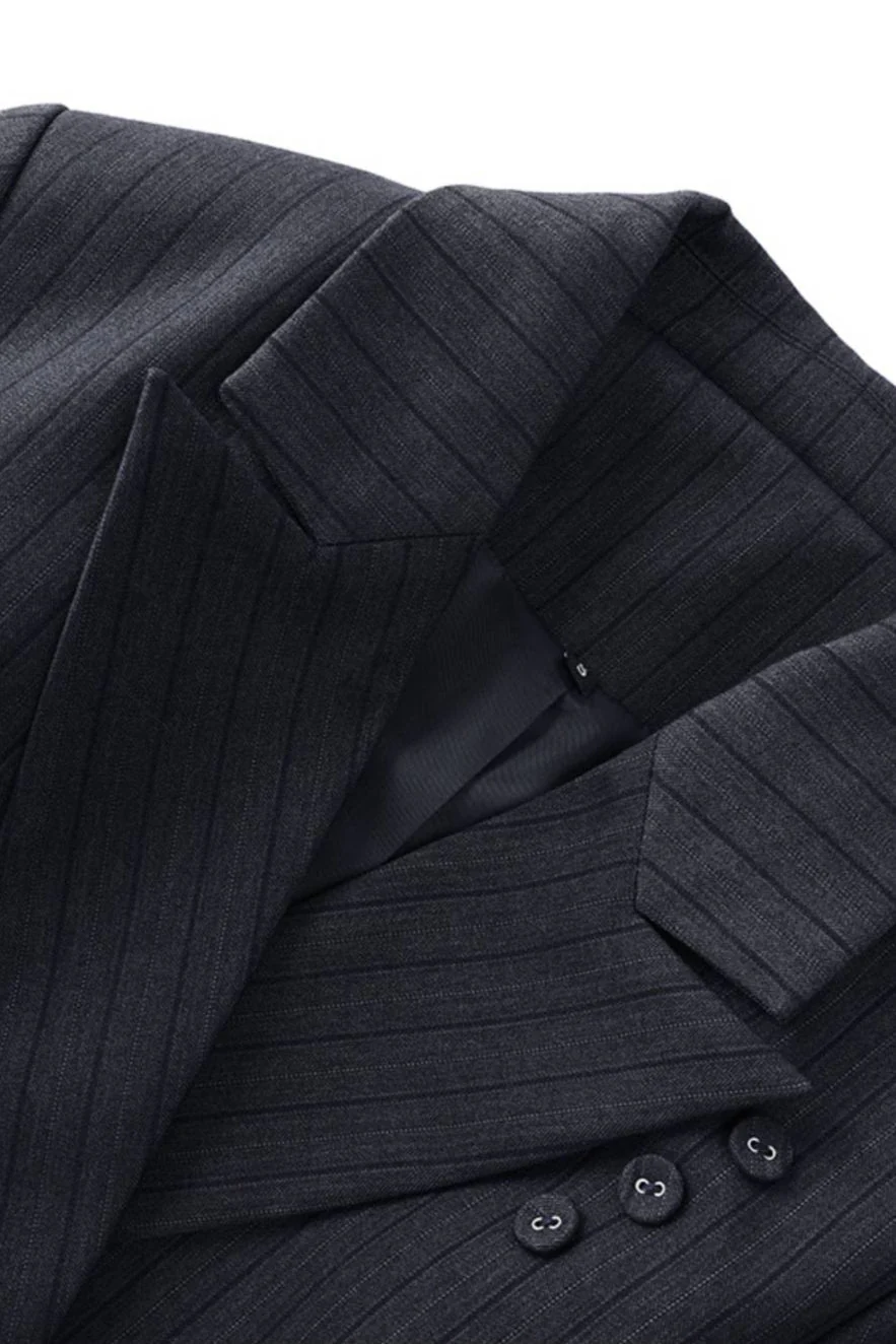 Elegant Striped Notch Blazer - Image 5