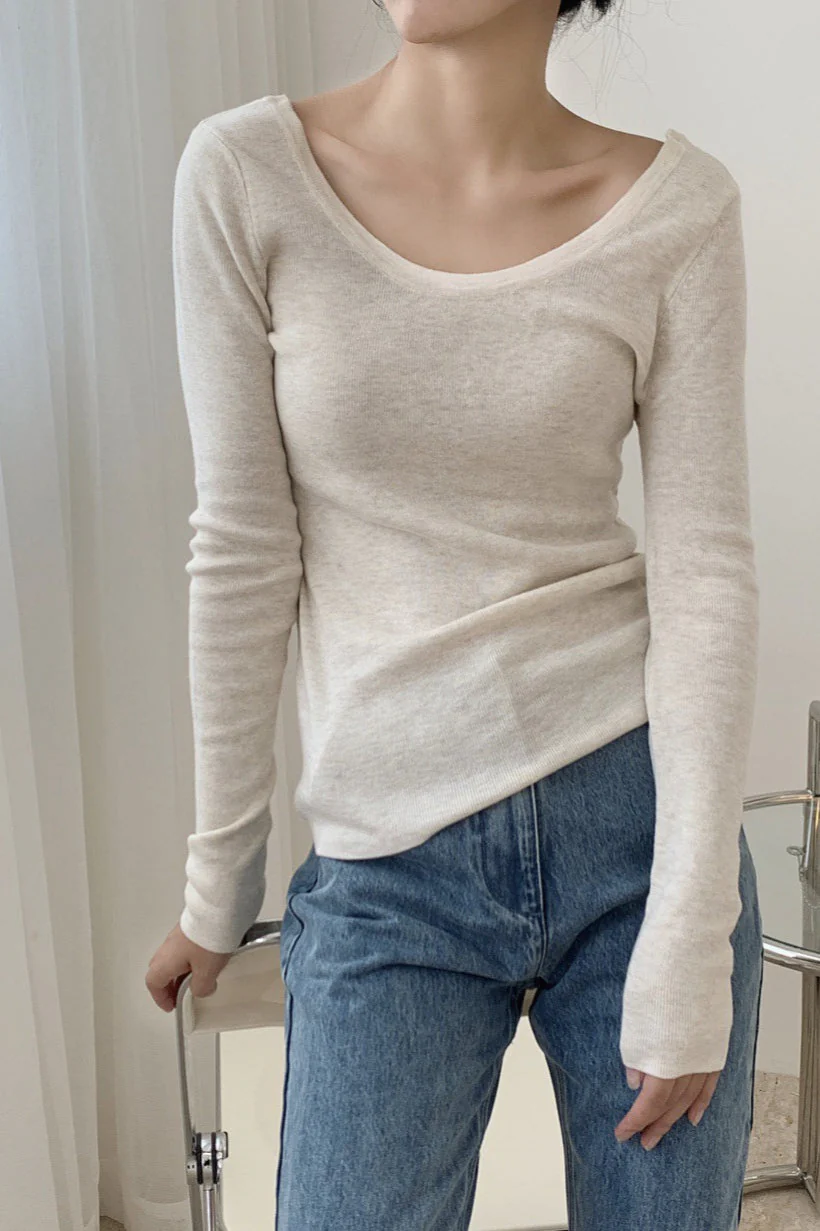 Elegant Turtleneck Bodycon Knit Top - Image 11