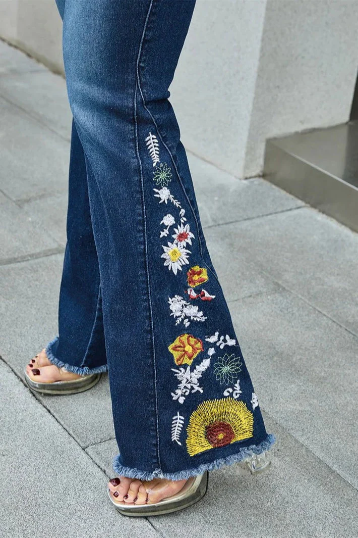 Floral Embroidered Skinny Flare Jeans - Image 6