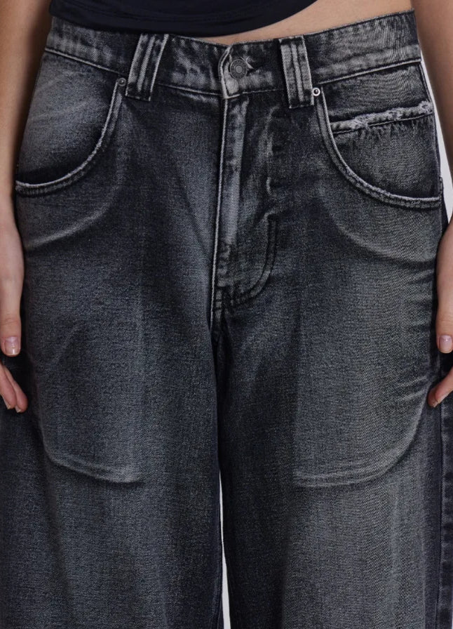 Gradient Wing Print Wide Leg Jeans - Image 15