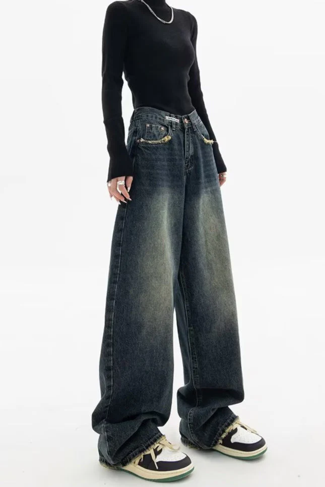 High Rise Loose Fit Vintage Jeans - Image 6