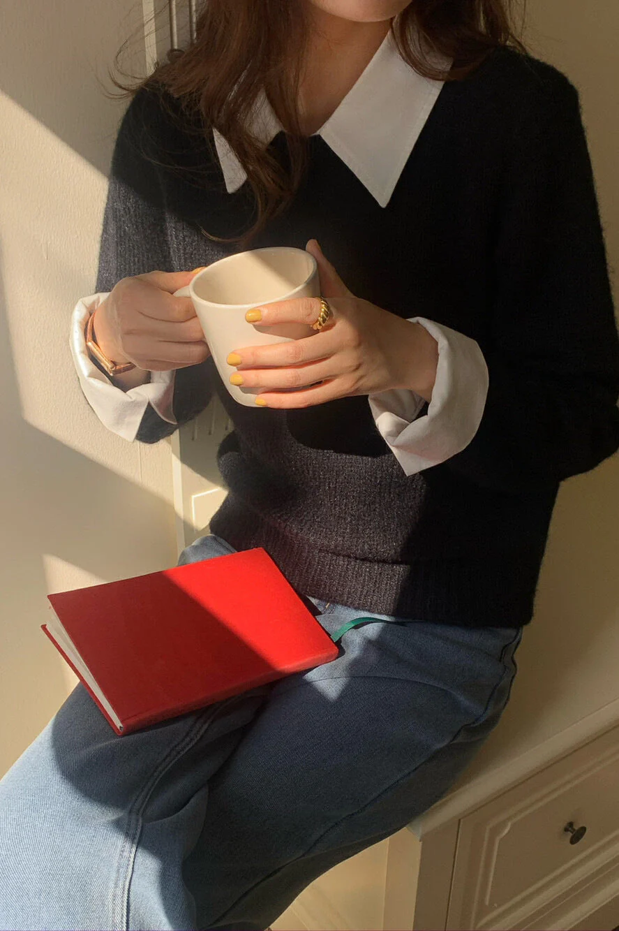 Layered Look Collared Knit Sweater - Image 18