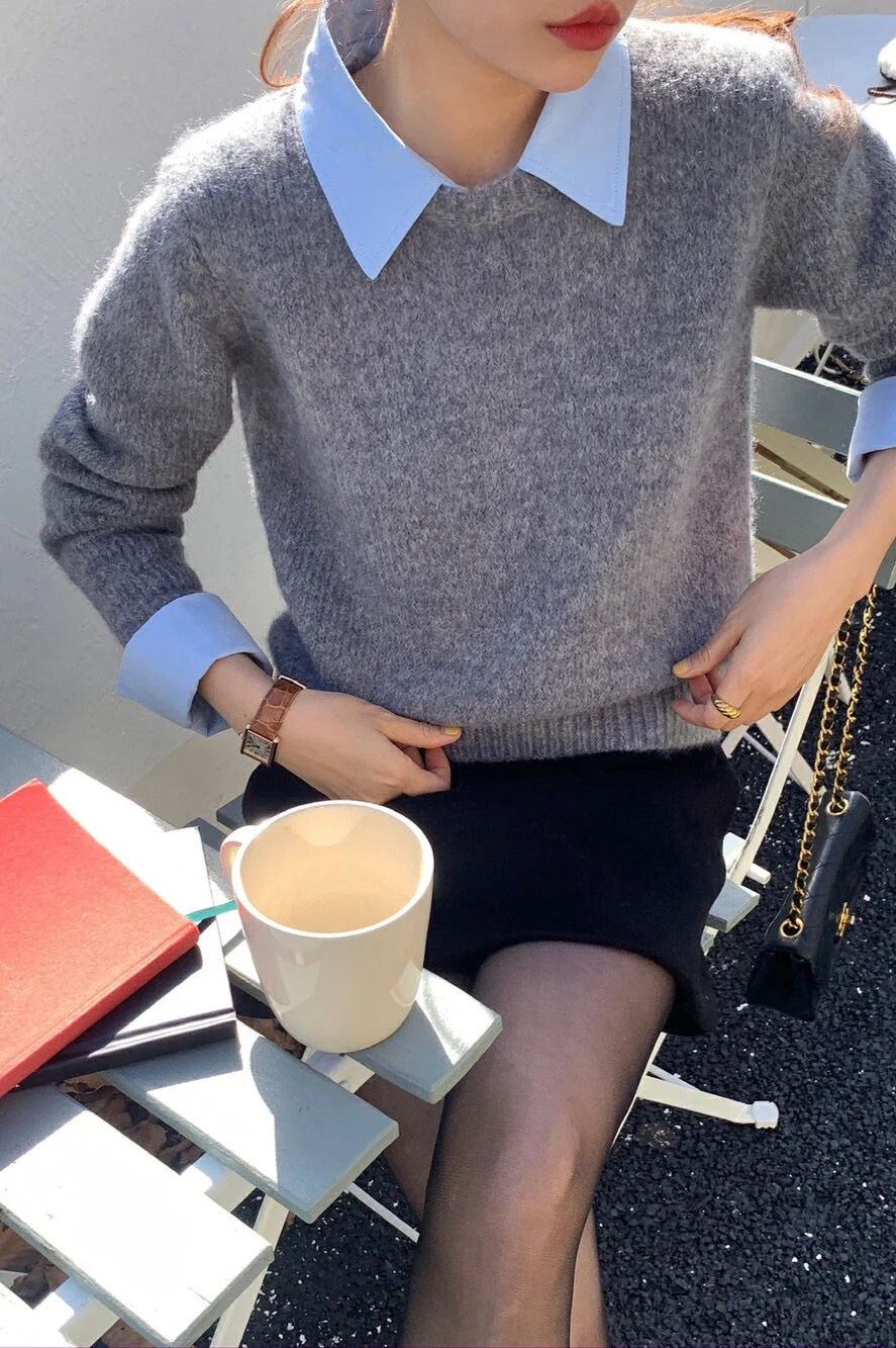 Layered Look Collared Knit Sweater - Image 2