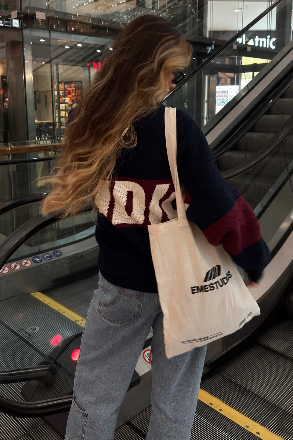 Letter Graphic Crew Neck Sweater - Image 10