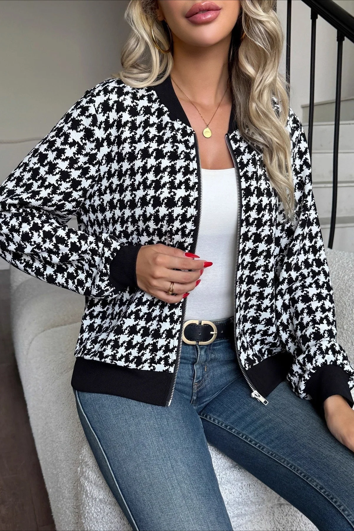 Long Sleeve Houndstooth Fitted Jacket - Image 2