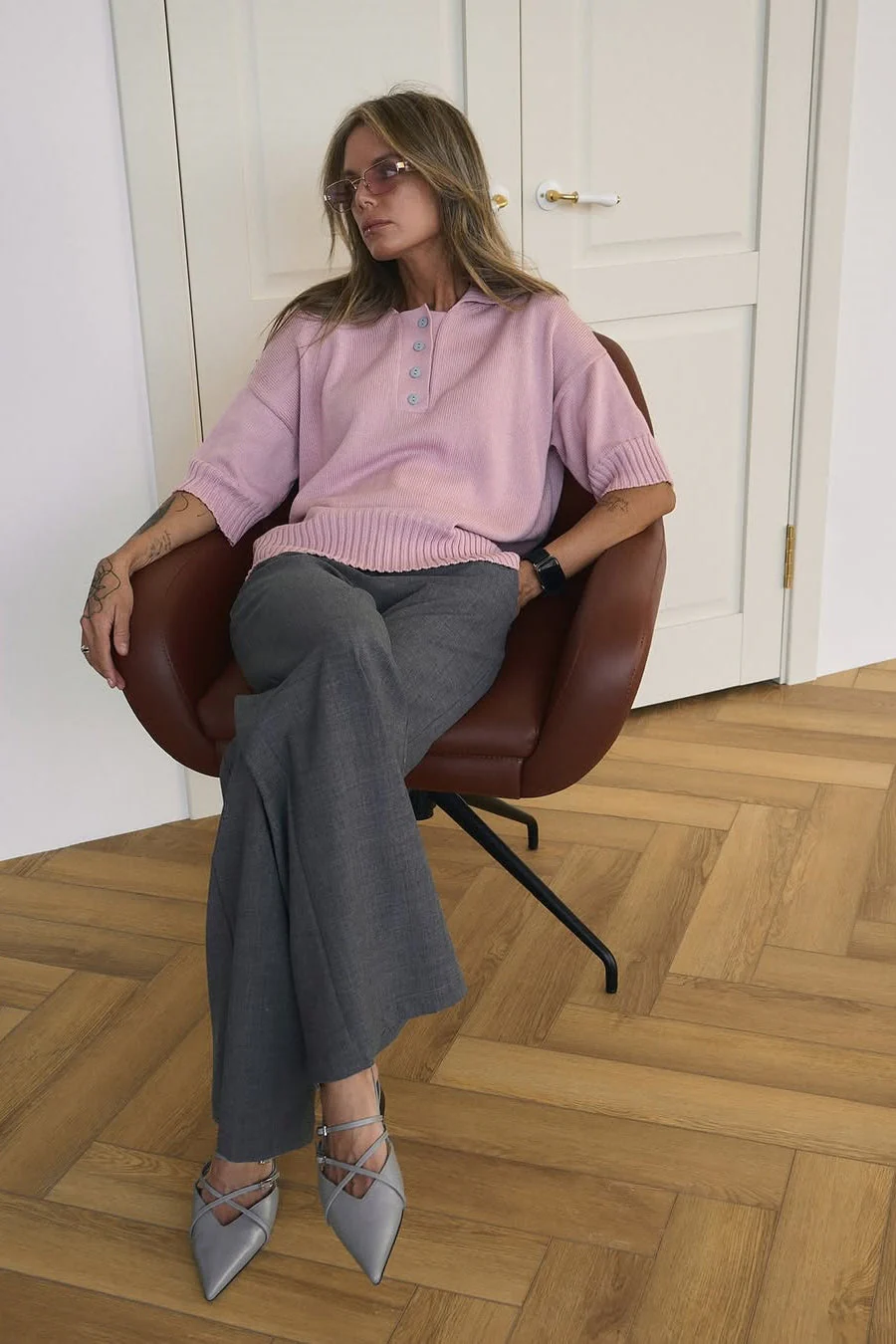 Loose Fit Buttoned Knit Polo Sweater - Image 7