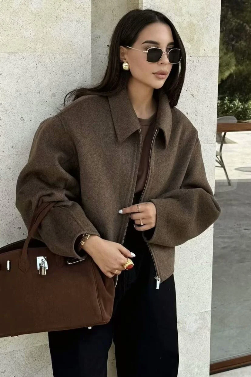 Minimalist Lapel Short Wool Coat - Image 2