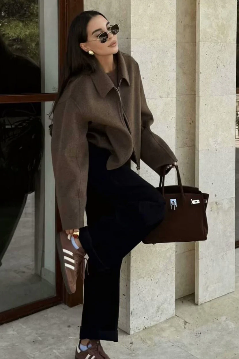 Minimalist Lapel Short Wool Coat - Image 3