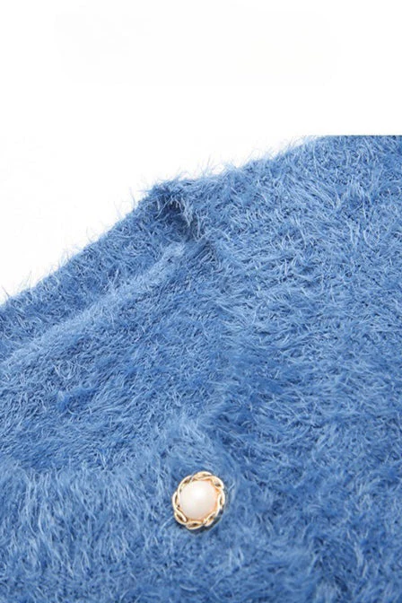 Oversized Short Knit Cardigan - Image 8