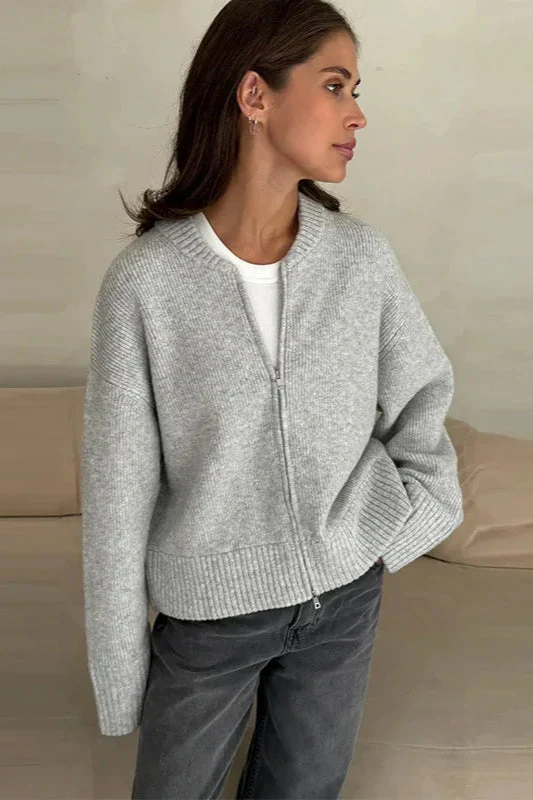 Pleated Knit O Neck Zipper Cardigan - Image 2