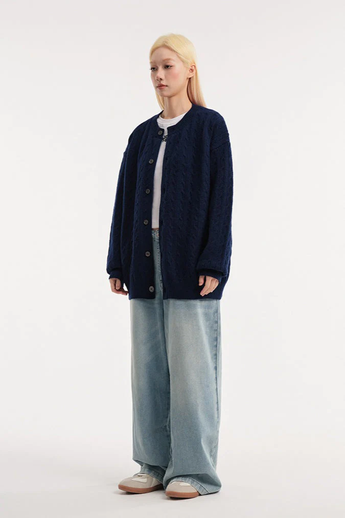 Relaxed Fit Cable Cardigan - Image 11