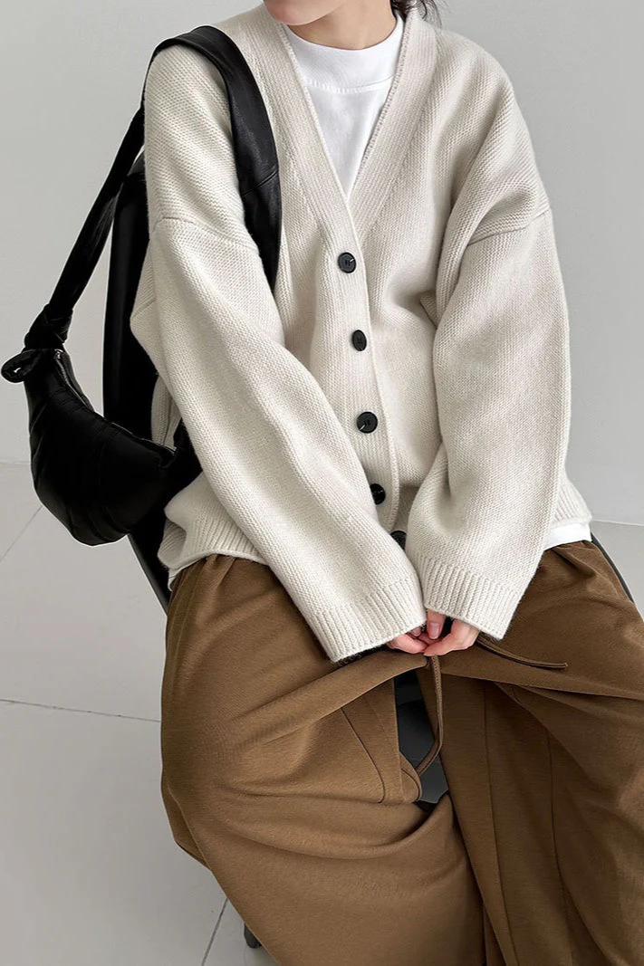 Relaxed Fit Vintage Cardigan - Image 13