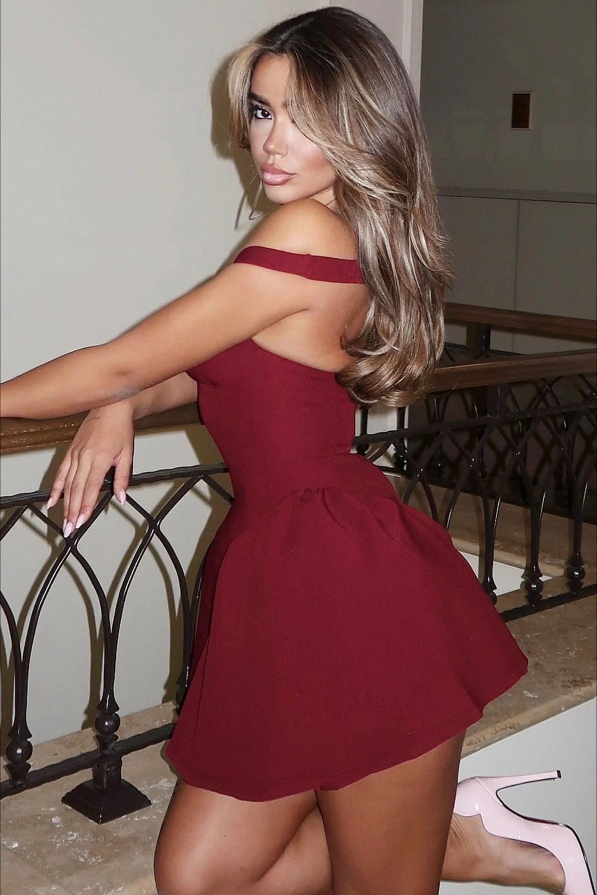 Sexy Low Cut Backless Party Dress - Image 3