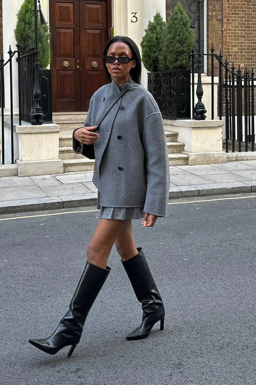 Short Double-Breasted Wool Jacket - Image 6