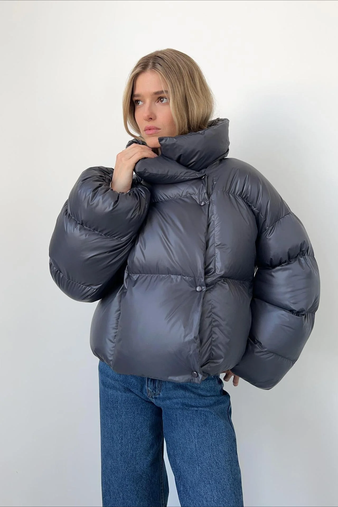 Short Hooded Puffer Jacket - Image 17