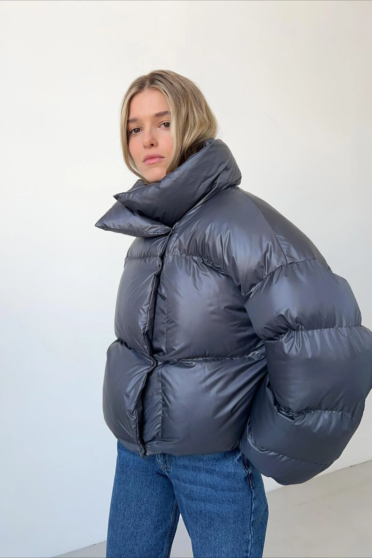 Short Hooded Puffer Jacket - Image 19