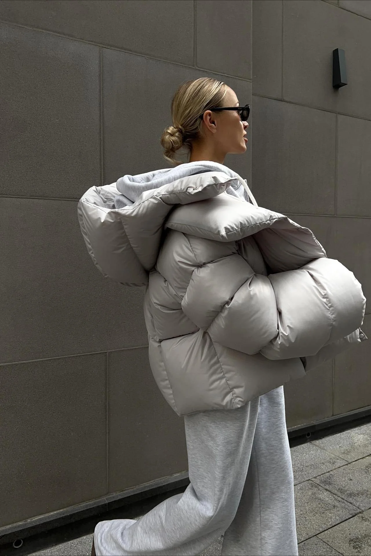 Short Hooded Puffer Jacket - Image 3