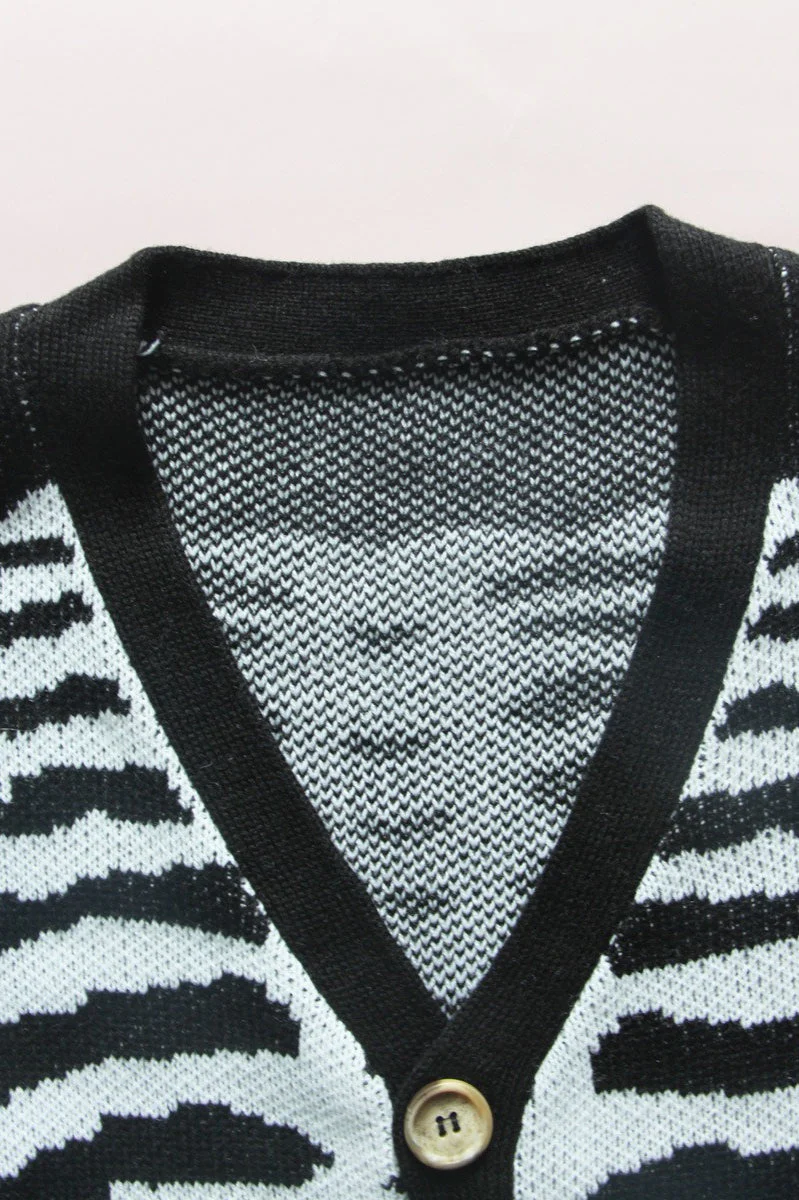 Skull Print Knit Cardigan - Image 6