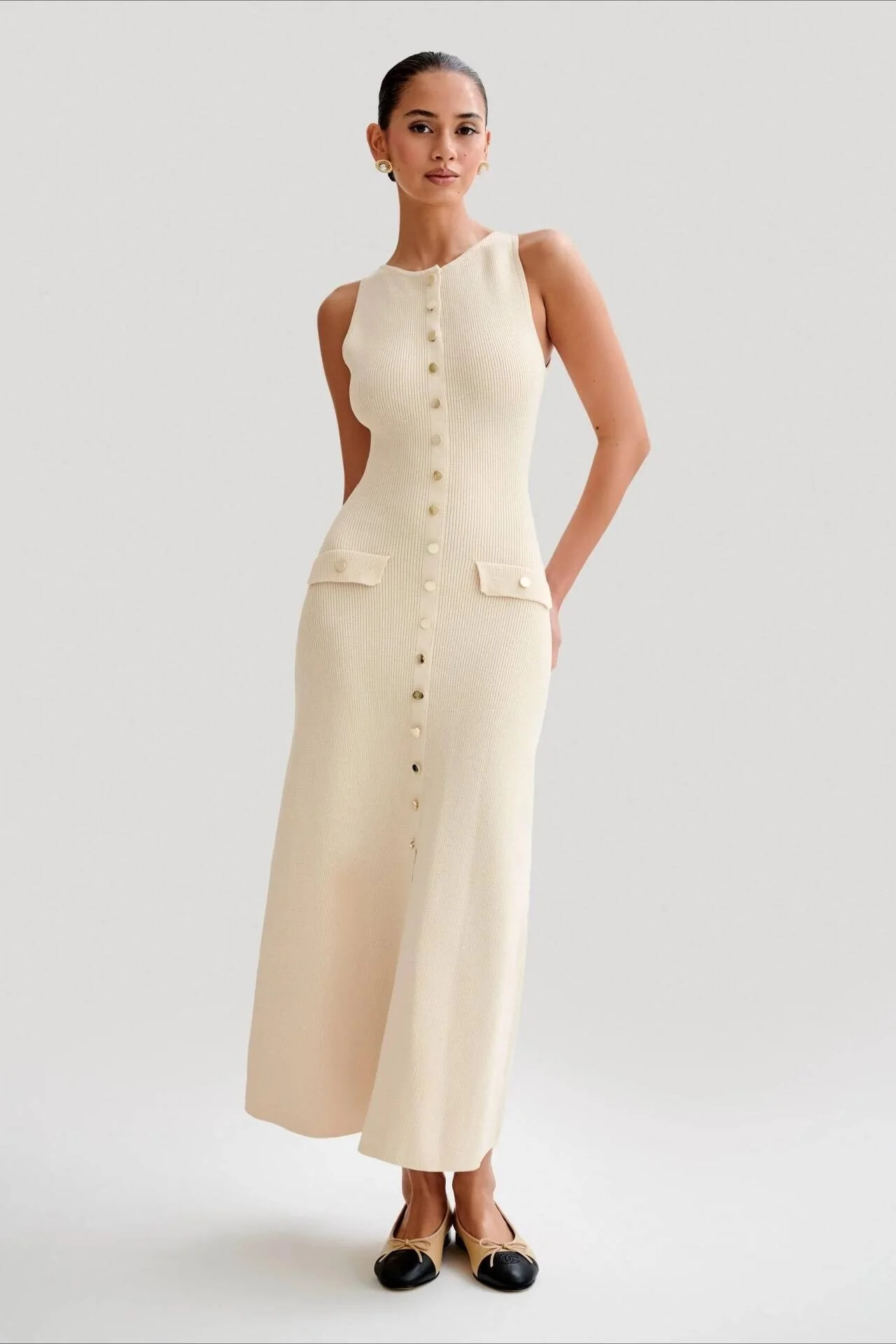 Sleeveless Round Neck Knit Sweater Dress - Image 7