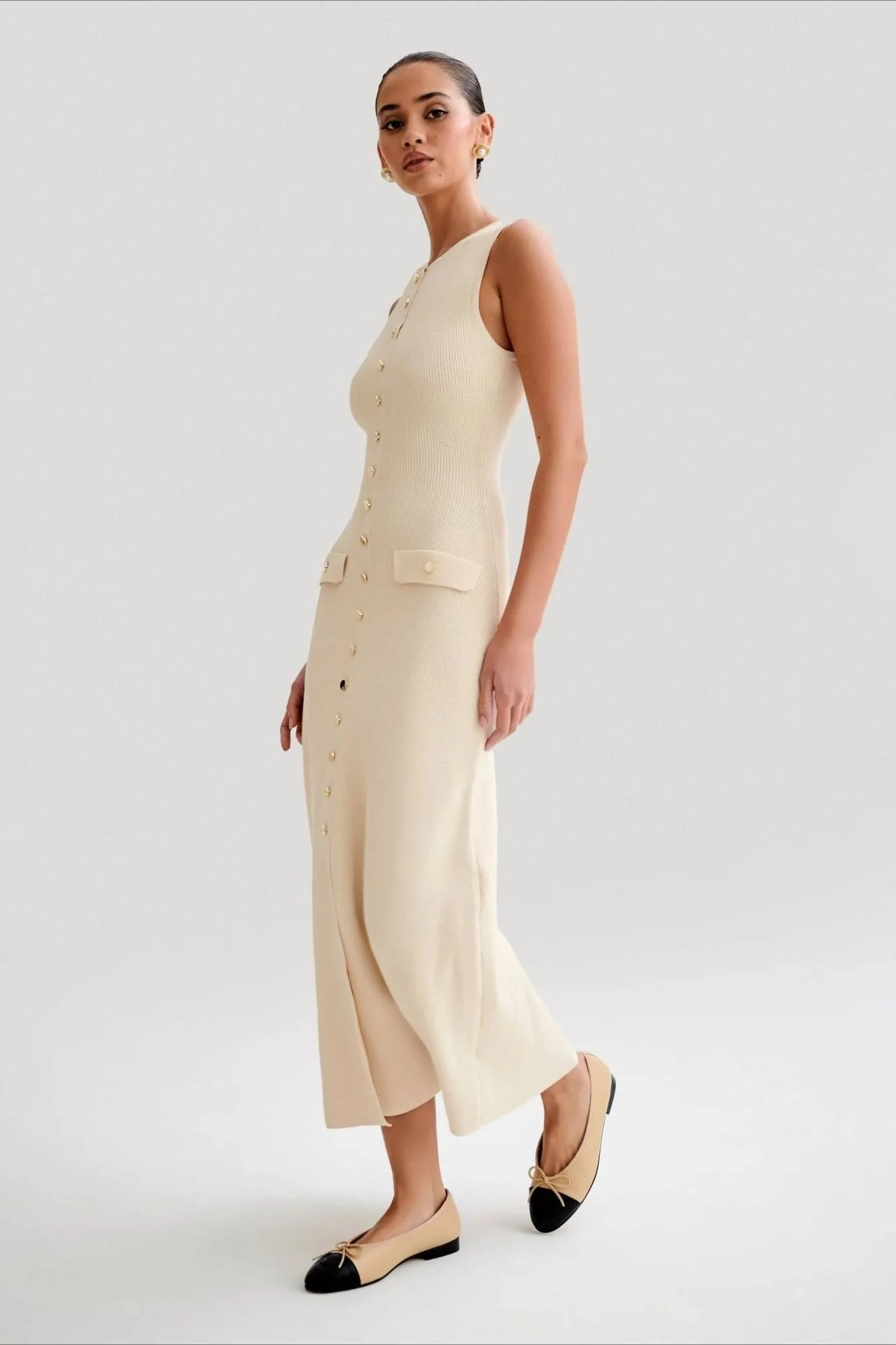 Sleeveless Round Neck Knit Sweater Dress - Image 9