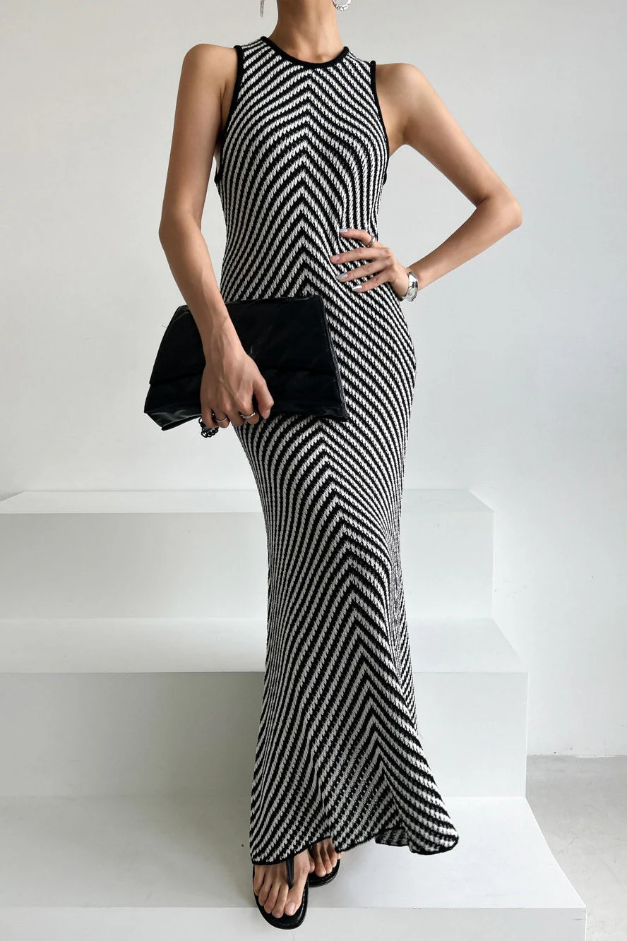 Sleeveless Striped Knit Sweater Dress - Image 9