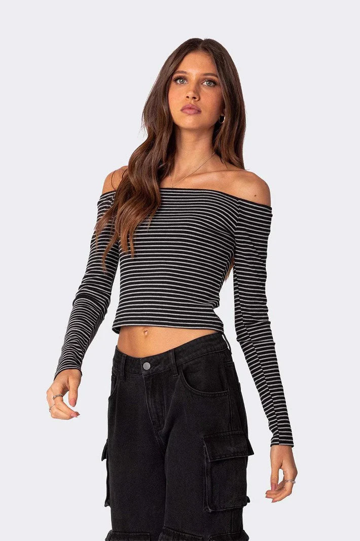 Slim Fit Striped Slit Neck Knit Top - Image 4