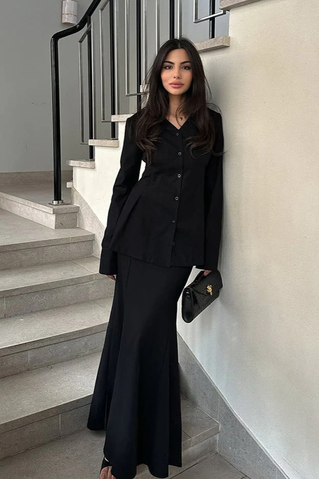 Slim Fit V Neck Blazer Two Piece Set - Image 6
