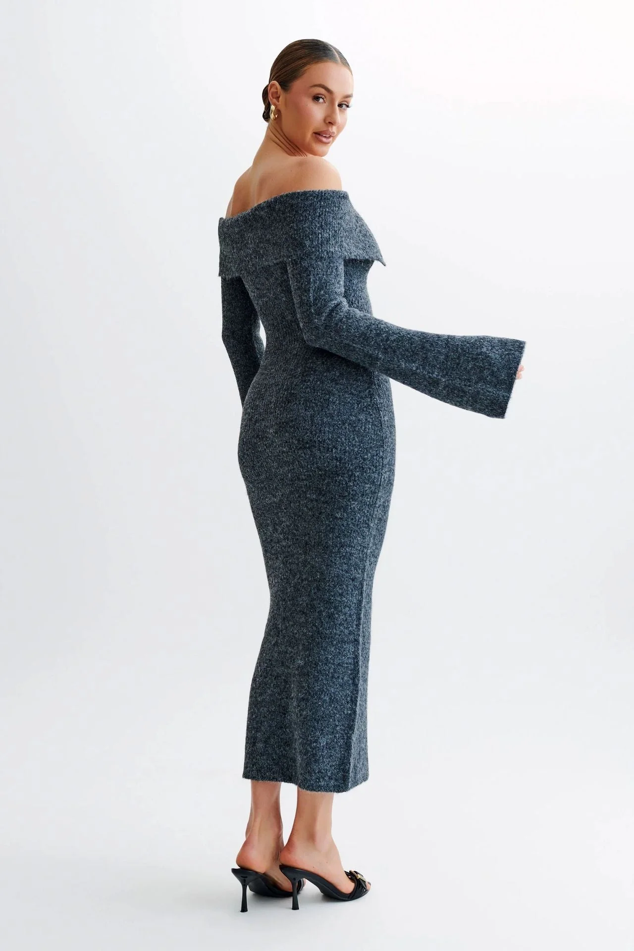 Slim Fitted Off-Shoulder Long Sleeve Sweater Dress - Image 9