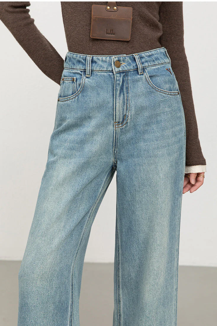 Soft High Rise Embroidered Cropped Jeans - Image 7