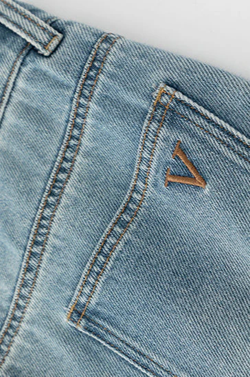 Soft High Rise Embroidered Cropped Jeans - Image 9