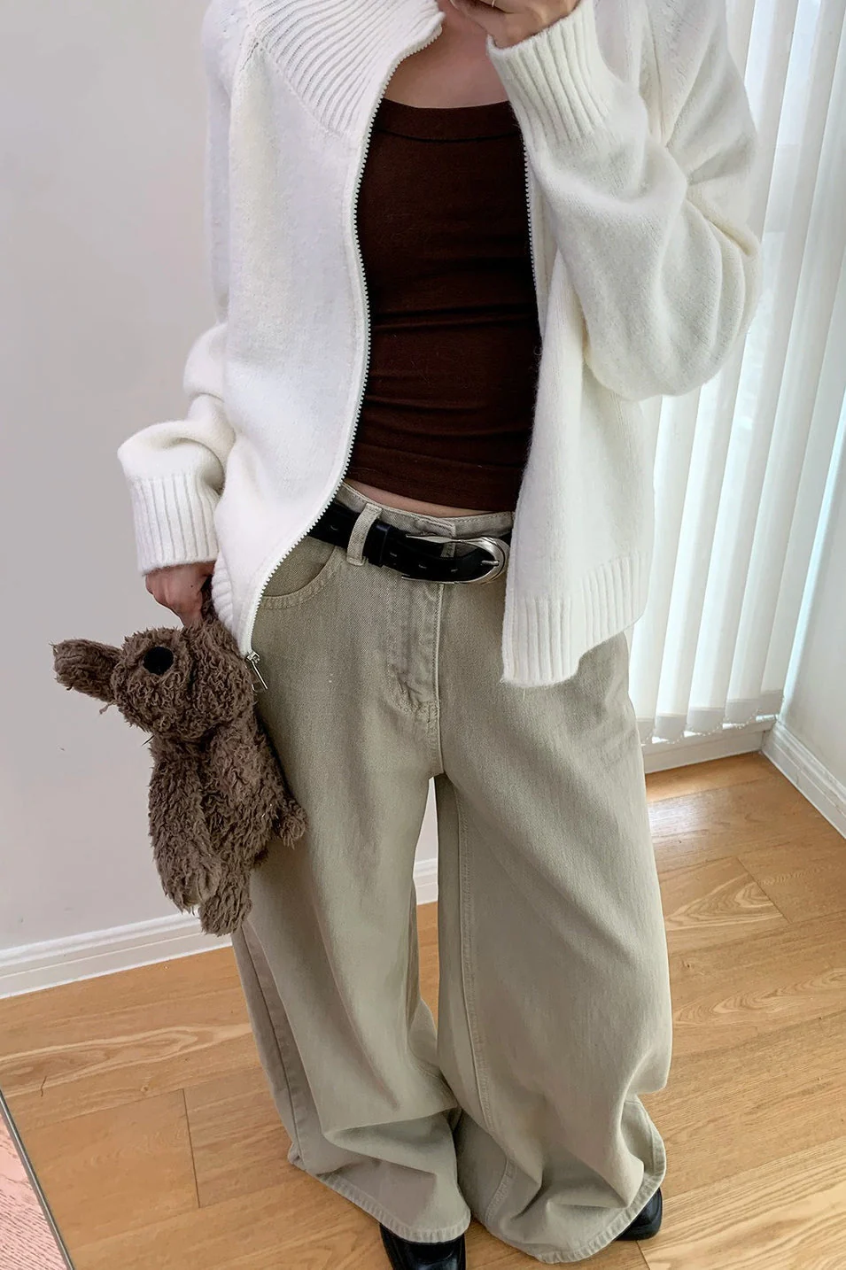 Soft Knit Zipper Cardigan - Image 6