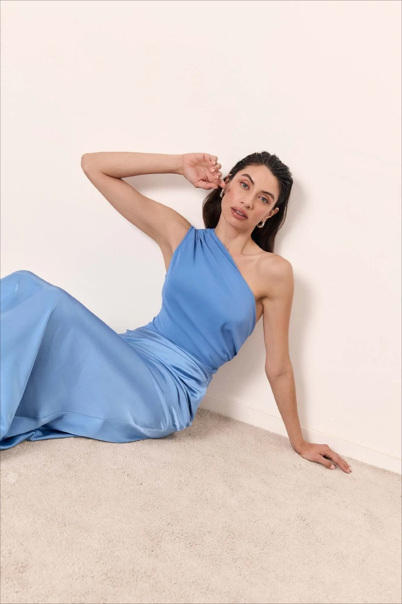 Solid Asymmetric Neckline Sleeveless Formal Dress - Image 16