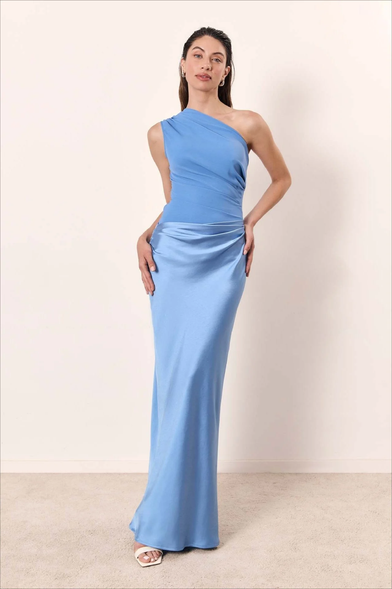 Solid Asymmetric Neckline Sleeveless Formal Dress - Image 17