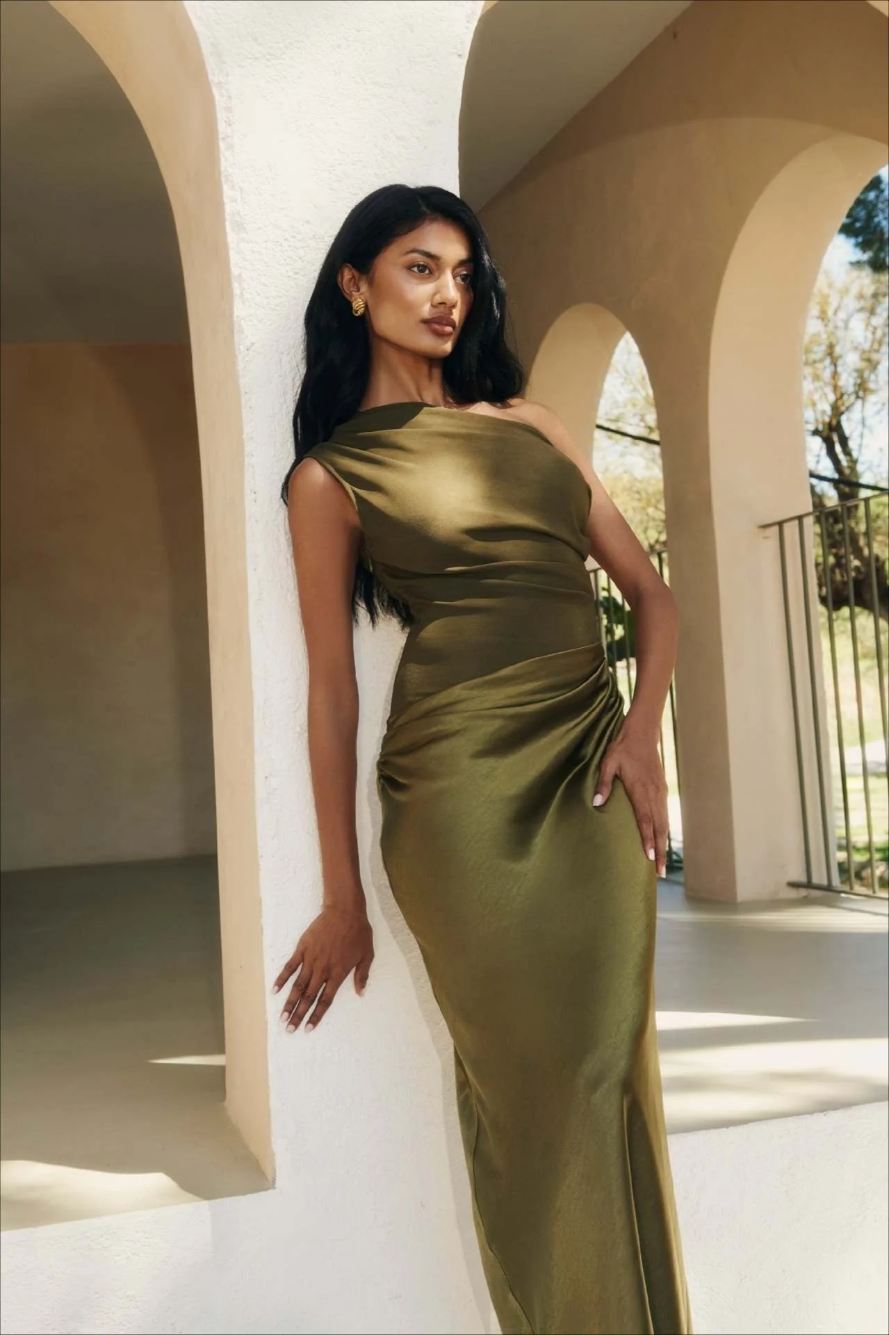 Solid Asymmetric Neckline Sleeveless Formal Dress - Image 8