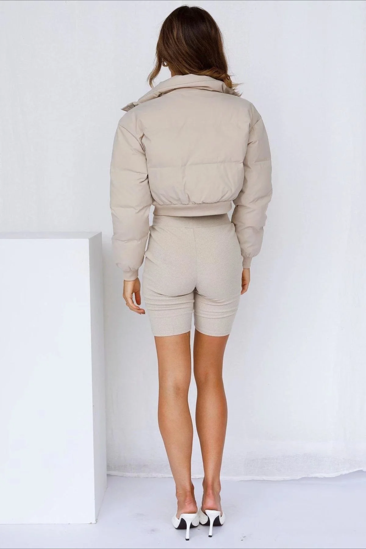 Solid Color Lapel Collar Cropped Puffer Jacket - Image 4