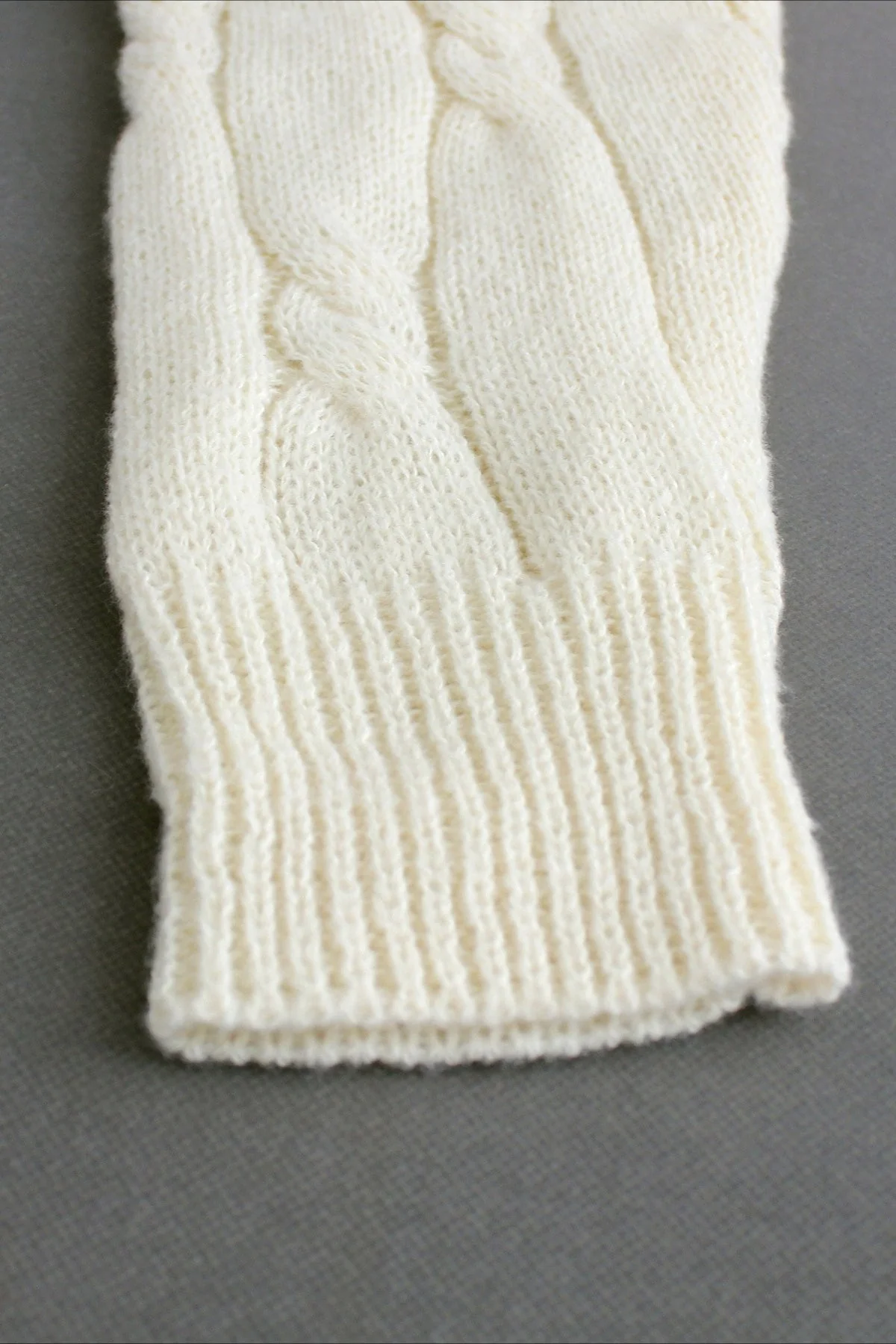 Solid Color Long Sleeve Cable Knit Sweater Dress - Image 4