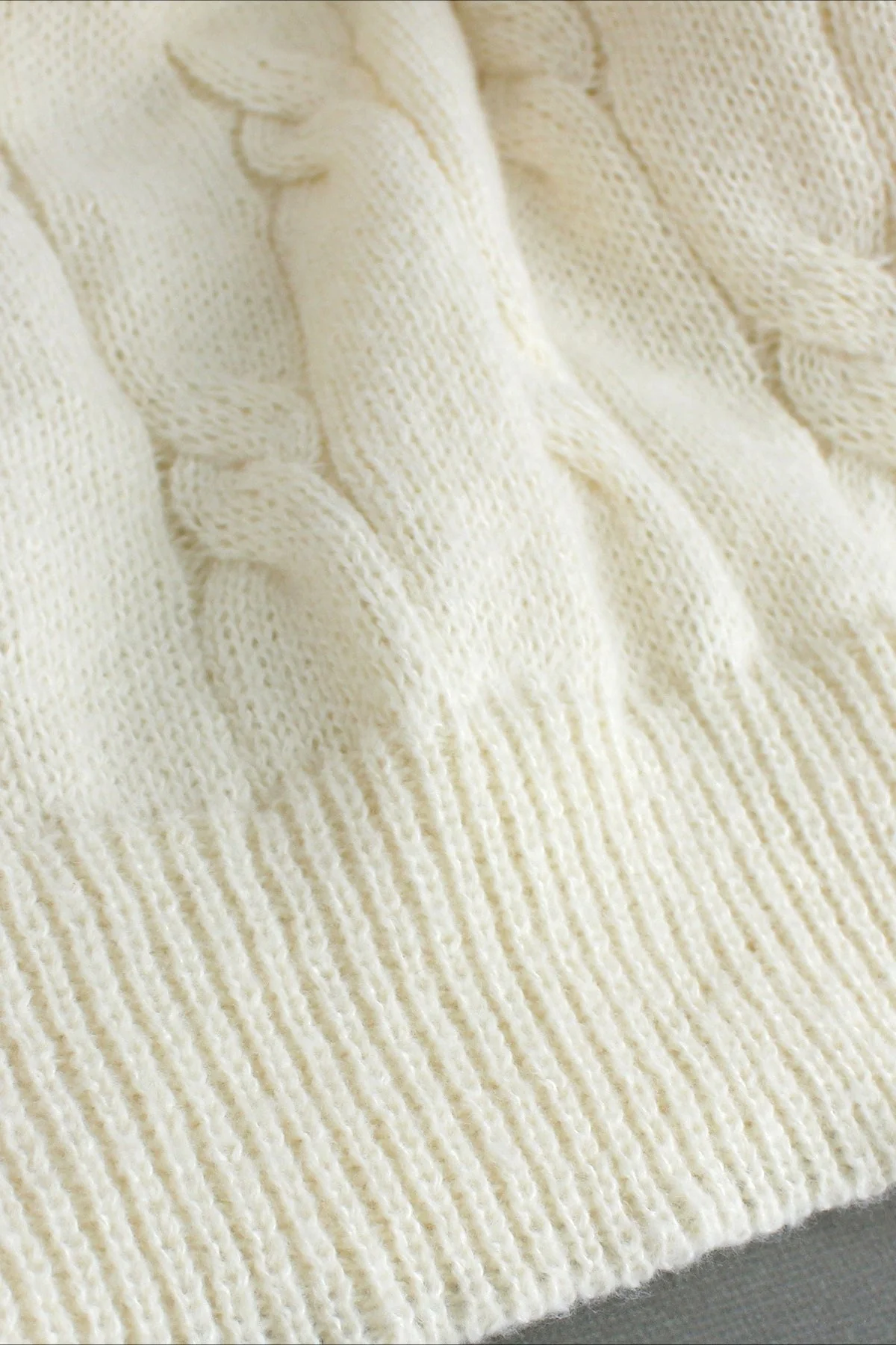 Solid Color Long Sleeve Cable Knit Sweater Dress - Image 5