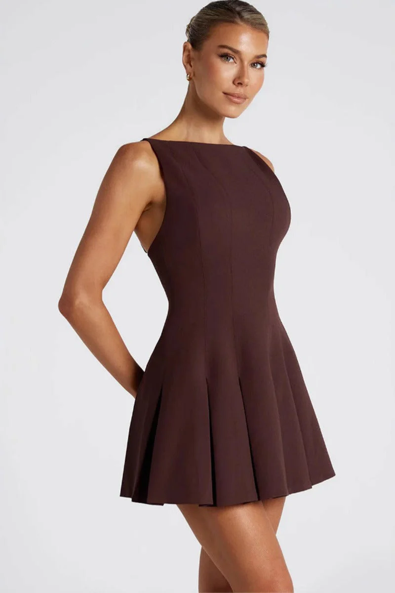 Solid Color Wide Hem Sleeveless Cocktail Dress - Image 2