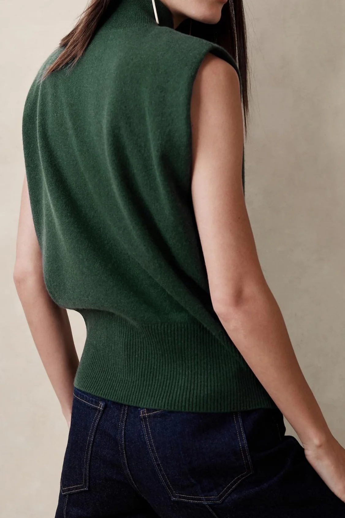 Solid Crew Neck Knit Top - Image 5
