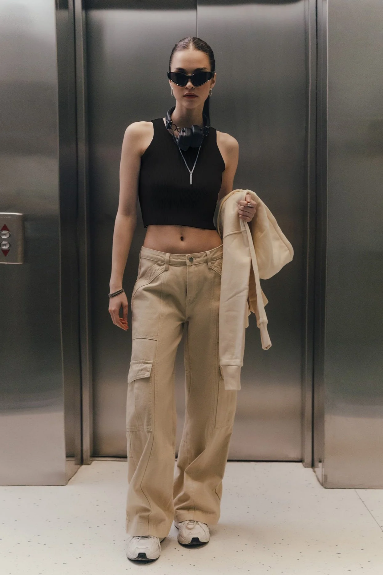 Solid Cropped Knit Top - Image 5