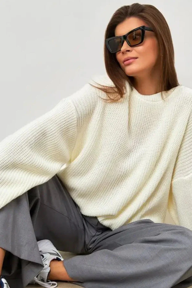 Solid Knit Crewneck Pullover Sweater - Image 9