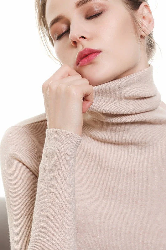 Stacked Neck Lightweight Wool Knit Top - Image 4