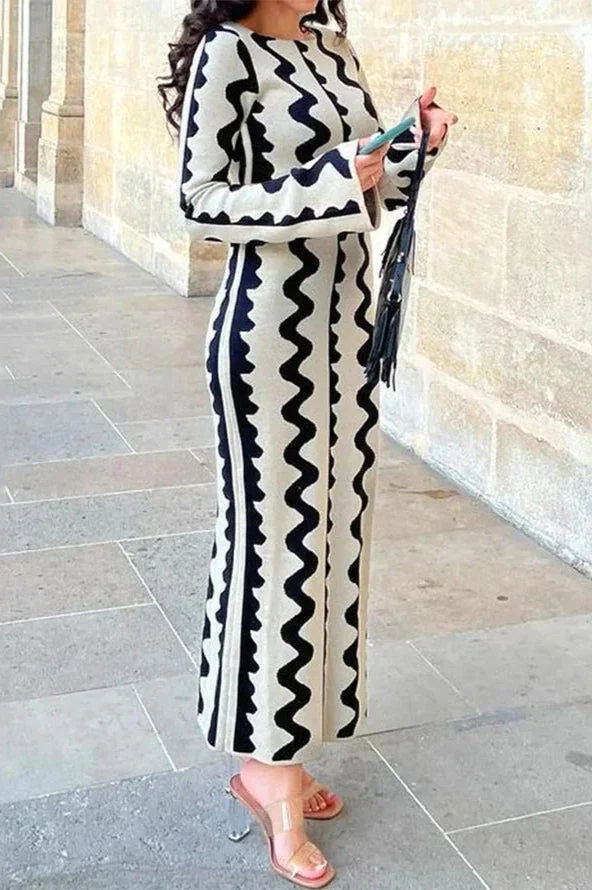 Striped Contrast Slim Knit Sweater Dress - Image 4