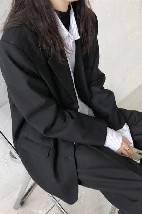 Tailored Relaxed Fit Blazer - Image 16