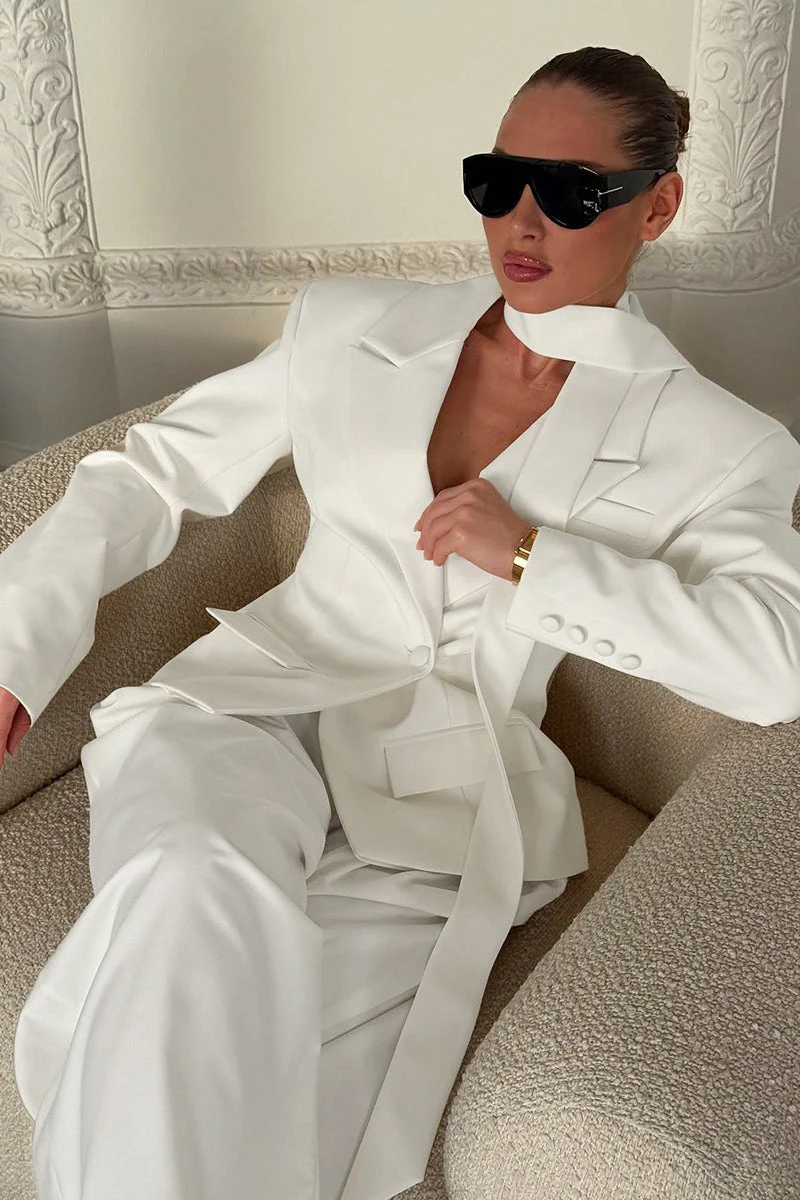 Tie-Waist Cropped Blazer - Image 4
